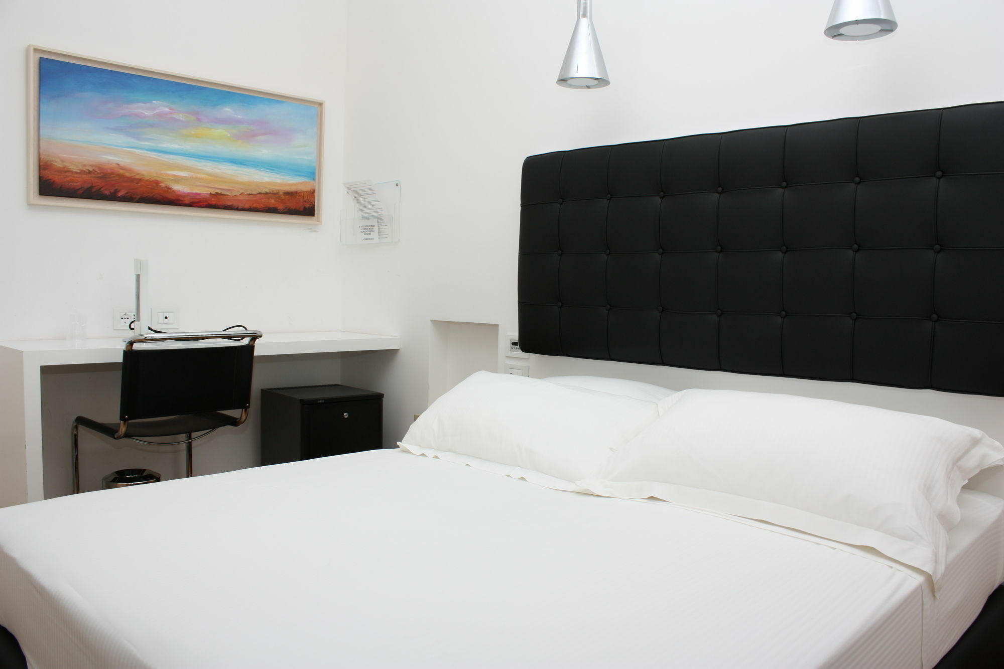 Hotel Del Conte Фонди Екстериор снимка