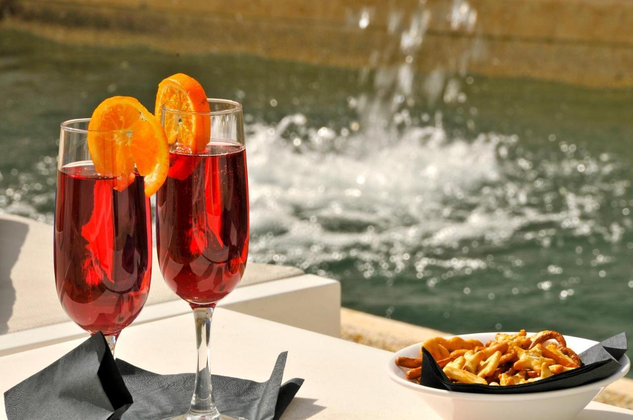 Hotel Del Conte Фонди Екстериор снимка